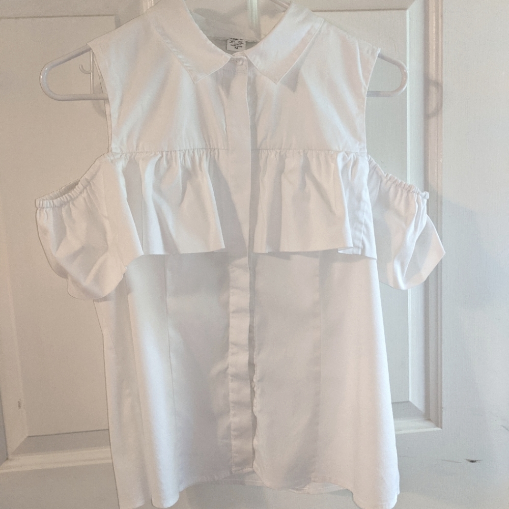 bar III sleeveless shirt